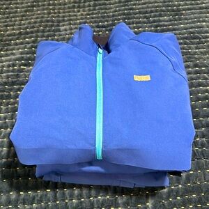 FIGS SCRUBS 4 sets plus jacket. Color: winning blue